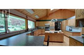 Excellent 4 Bed Estate For Sale In Bella Coola British Columbia Excellent 4 Bed Estate For Sale In Bella Coola British Columbia