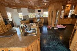 Luxury 5 bed Villa For Sale in Morning side Durban South