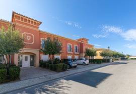 Modern 2 Bedroom Bayview Village Apartment with Panoramic Golf Views on Boavista Golf & Spa, Lagos