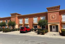 Modern 2 Bedroom Bayview Village Apartment with Panoramic Golf Views on Boavista Golf & Spa, Lagos