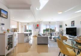 Modern 2 Bedroom Bayview Village Apartment with Panoramic Golf Views on Boavista Golf & Spa, Lagos