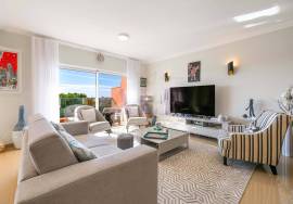 Modern 2 Bedroom Bayview Village Apartment with Panoramic Golf Views on Boavista Golf & Spa, Lagos