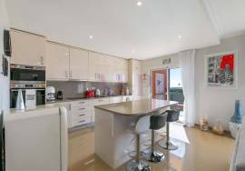 Modern 2 Bedroom Bayview Village Apartment with Panoramic Golf Views on Boavista Golf & Spa, Lagos