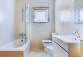 4 Bedroom Detached House for Sale | Garage |Caldas da Rainha