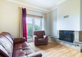 4 Bedroom Detached House for Sale | Garage |Caldas da Rainha