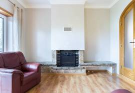 4 Bedroom Detached House for Sale | Garage |Caldas da Rainha