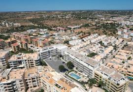 1+1 Bedroom Apartment Located 5 Minutes from Porto de Mós Beach in Lagos