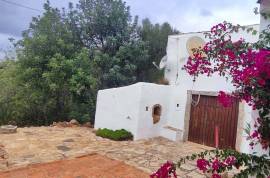 Authentic Portuguese country house with 4ha in protected area – Loulé Authentic Portuguese country house with 4ha in protected area – Loulé