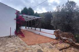 Authentic Portuguese country house with 4ha in protected area – Loulé Authentic Portuguese country house with 4ha in protected area – Loulé