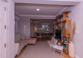 2 Bedroom Apartment with Garage, Private Garden and Stunning Views – Caxias, between Lisbon, Oeiras and Cascais