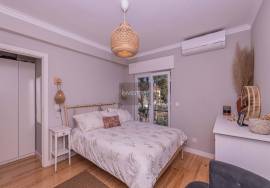 2 Bedroom Apartment with Garage, Private Garden and Stunning Views – Caxias, between Lisbon, Oeiras and Cascais