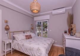 2 Bedroom Apartment with Garage, Private Garden and Stunning Views – Caxias, between Lisbon, Oeiras and Cascais