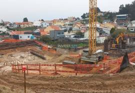 1+1 Bedroom Apartment in Canidelo: Stunning Views and Proximity to the Beach