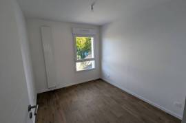 Flats / Apartments for rent - 3 rooms - 61 m2 - PLOERMEL - (56800)