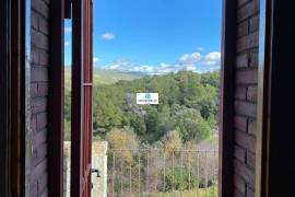 Cataloged farmhouse with 11 hectares and main building completely renovated of 500 m2 with character and noble materials and 11 hectares in Mont-Ral (Tarragona) Cataloged farmhouse with 11 hectares and main building completely renovated of 500 m2 with character and noble materials and 11 hectares in Mont-Ral (Tarragona)