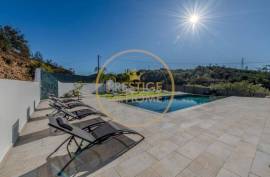 Rent - 5 bedroom villa with swimming pool - S. Bartolomeu de Messines