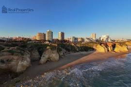 Elegance and Coastal Living in Praia da Rocha