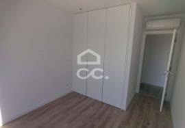 T-2 type apartment in the center of Pataias/Alcobaça. T-2 type apartment in the center of Pataias/Alcobaça.