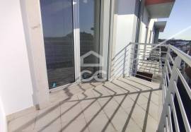 T-2 type apartment in the center of Pataias/Alcobaça. T-2 type apartment in the center of Pataias/Alcobaça.