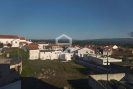 T-2 type apartment in the center of Pataias/Alcobaça. T-2 type apartment in the center of Pataias/Alcobaça.