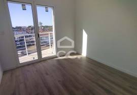 T-2 type apartment in the center of Pataias/Alcobaça. T-2 type apartment in the center of Pataias/Alcobaça.