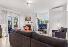 Almancil – Traditional 3-bedroom villa with pool and garage Almancil – Traditional 3-bedroom villa with pool and garage