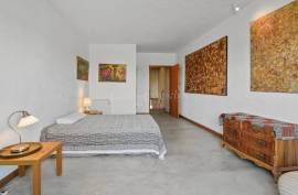 Tavira - Riverside property with 3-bedroom apartment & commercial space Tavira - Riverside property with 3-bedroom apartment & commercial space