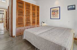 Tavira - Riverside property with 3-bedroom apartment & commercial space Tavira - Riverside property with 3-bedroom apartment & commercial space