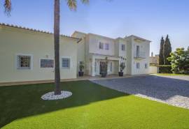 Carvoeiro - Immaculate 5-bedroom villa close to Centeanes Beach Carvoeiro - Immaculate 5-bedroom villa close to Centeanes Beach