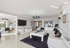 Carvoeiro - Immaculate 5-bedroom villa close to Centeanes Beach Carvoeiro - Immaculate 5-bedroom villa close to Centeanes Beach