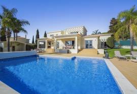 Carvoeiro - Immaculate 5-bedroom villa close to Centeanes Beach Carvoeiro - Immaculate 5-bedroom villa close to Centeanes Beach