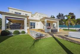 Carvoeiro - Immaculate 5-bedroom villa close to Centeanes Beach Carvoeiro - Immaculate 5-bedroom villa close to Centeanes Beach