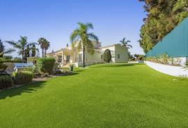 Carvoeiro - Immaculate 5-bedroom villa close to Centeanes Beach Carvoeiro - Immaculate 5-bedroom villa close to Centeanes Beach