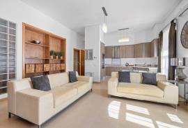 Albufeira Old Town – Investment property with two apartments and commercial studio Albufeira Old Town – Investment property with two apartments and commercial studio