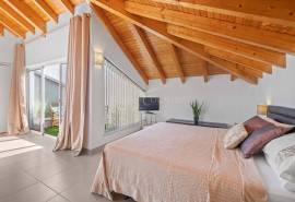 Albufeira Old Town – Investment property with two apartments and commercial studio Albufeira Old Town – Investment property with two apartments and commercial studio