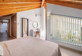 Albufeira Old Town – Investment property with two apartments and commercial studio Albufeira Old Town – Investment property with two apartments and commercial studio