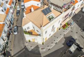 Albufeira Old Town – Investment property with two apartments and commercial studio Albufeira Old Town – Investment property with two apartments and commercial studio