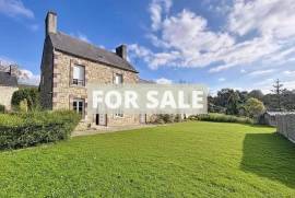 Detached House with Garden in Charming Village