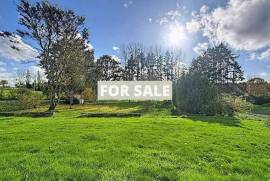 Detached Country House with Outbuildings