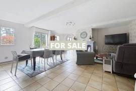 Detached Country House with Outbuildings