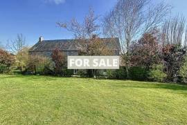 Two Country House with Outbuilding