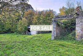 Detached Country House with Outbuilding