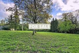 Detached Country House with Outbuilding