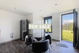 Detached Country House with Outbuilding