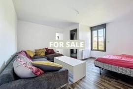 Detached Country House with Outbuilding