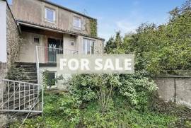 Town House In Popular Coastal Resort of Honfleur