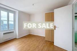 Town House In Popular Coastal Resort of Honfleur