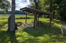 Detached Country House with Outbuilding and Open View