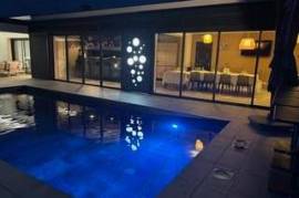 Magnificent Contemporary Villa With Pool