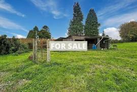 Cottage with Garden in a Rural French Village Cottage with Garden in a Rural French Village